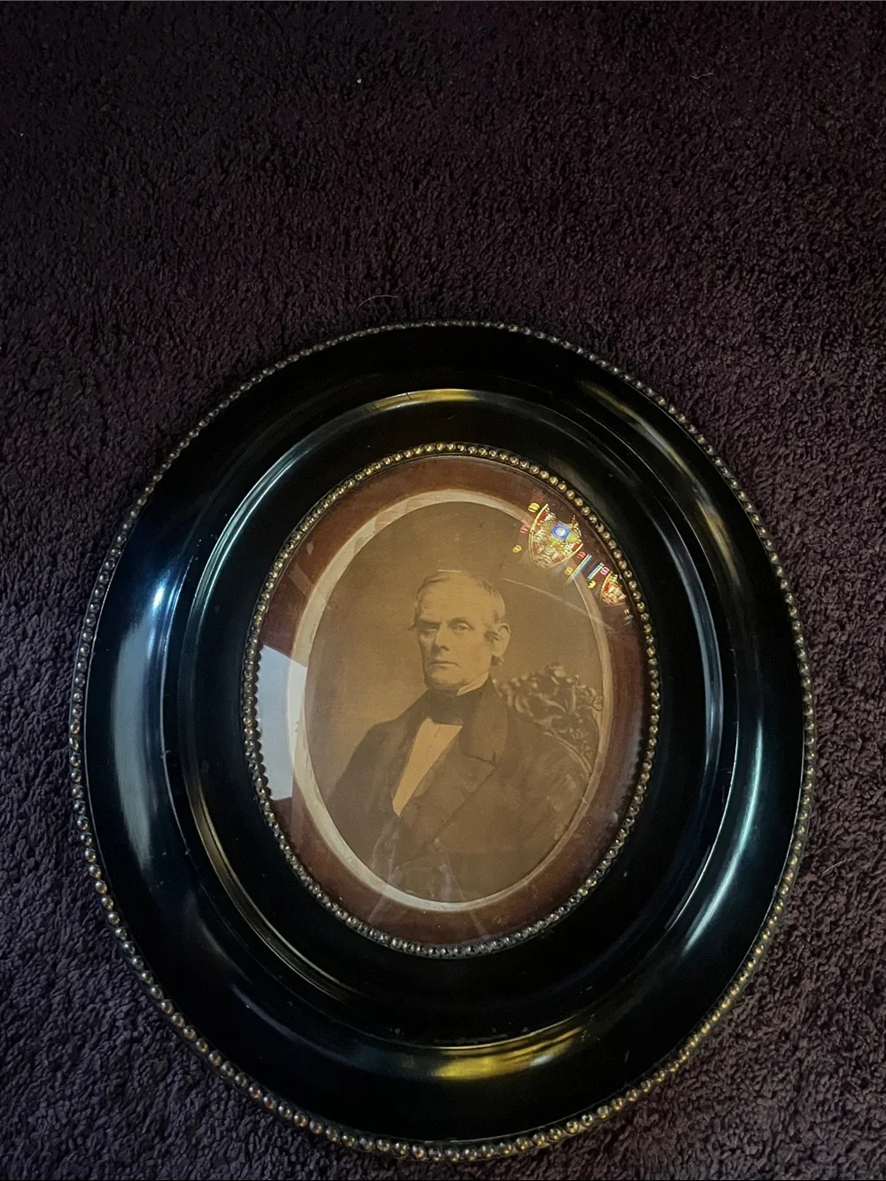 Victorian Oval Wooden Shellac/Lacquer Frame Beaded Detailing Convex Glass Black